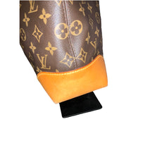 Load image into Gallery viewer, Louis Vuitton Berri PM