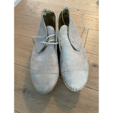 Load image into Gallery viewer, Prada Beige Espadrille Sneaker