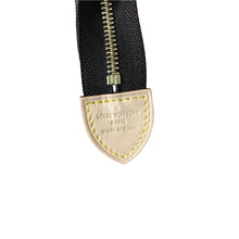 Load image into Gallery viewer, Louis Vuitton Toiletry 15