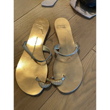 Load image into Gallery viewer, Guiseppe Zanotti Gold Sandal