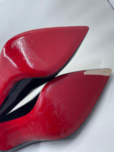 Load image into Gallery viewer, Christian Louboutin Decollete