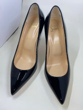 Load image into Gallery viewer, Christian Louboutin Decollete