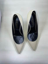 Load image into Gallery viewer, Saint Laurent Opyum Pumps