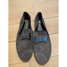 Load image into Gallery viewer, Guiseppe Zanotti Camo Loafer with Silver Hardware Bow
