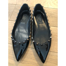 Load image into Gallery viewer, Valentino Rockstud Patent Ballet Flat in Black
