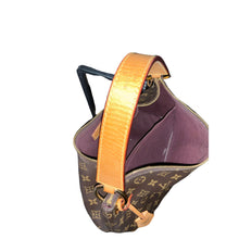 Load image into Gallery viewer, Louis Vuitton Berri PM
