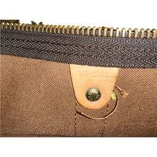 Load image into Gallery viewer, Louis Vuitton Keepall 55
