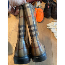 Load image into Gallery viewer, Burberry Nyles Rain Boot (Kids)
