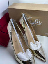 Load image into Gallery viewer, Christian Louboutin Pigalle Follies 100 Cocco Metallo
