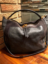 Load image into Gallery viewer, Louis Vuitton Audacieuse
