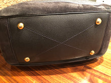 Load image into Gallery viewer, Louis Vuitton Audacieuse
