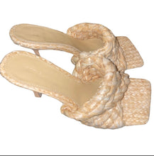Load image into Gallery viewer, Bottega Veneta Intrecciato Slide Sandal Pumps
