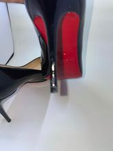 Load image into Gallery viewer, Christian Louboutin Decollete
