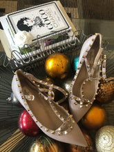 Load image into Gallery viewer, Valentino Garavani Rockstud Flats
