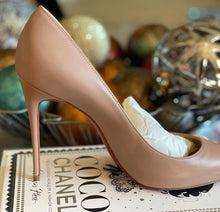 Load image into Gallery viewer, Christian Louboutin Napa
