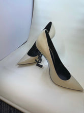 Load image into Gallery viewer, Saint Laurent Opyum Pumps
